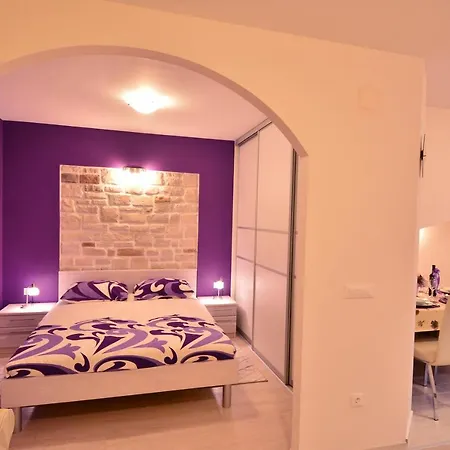 Modern Studio Dubrovnik, Great Location, Air Conditioning * דוברובניק